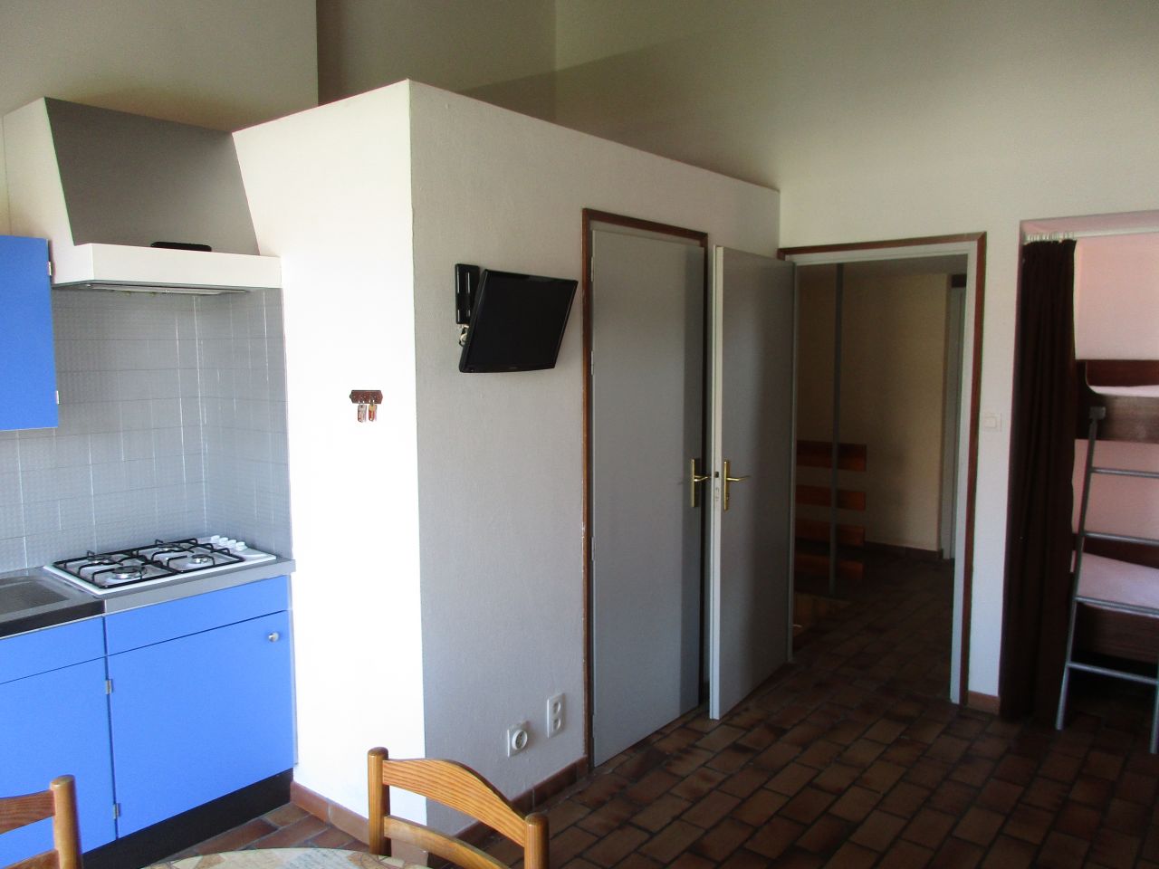 Location appartement Le Baracrs N°0611 image 3
