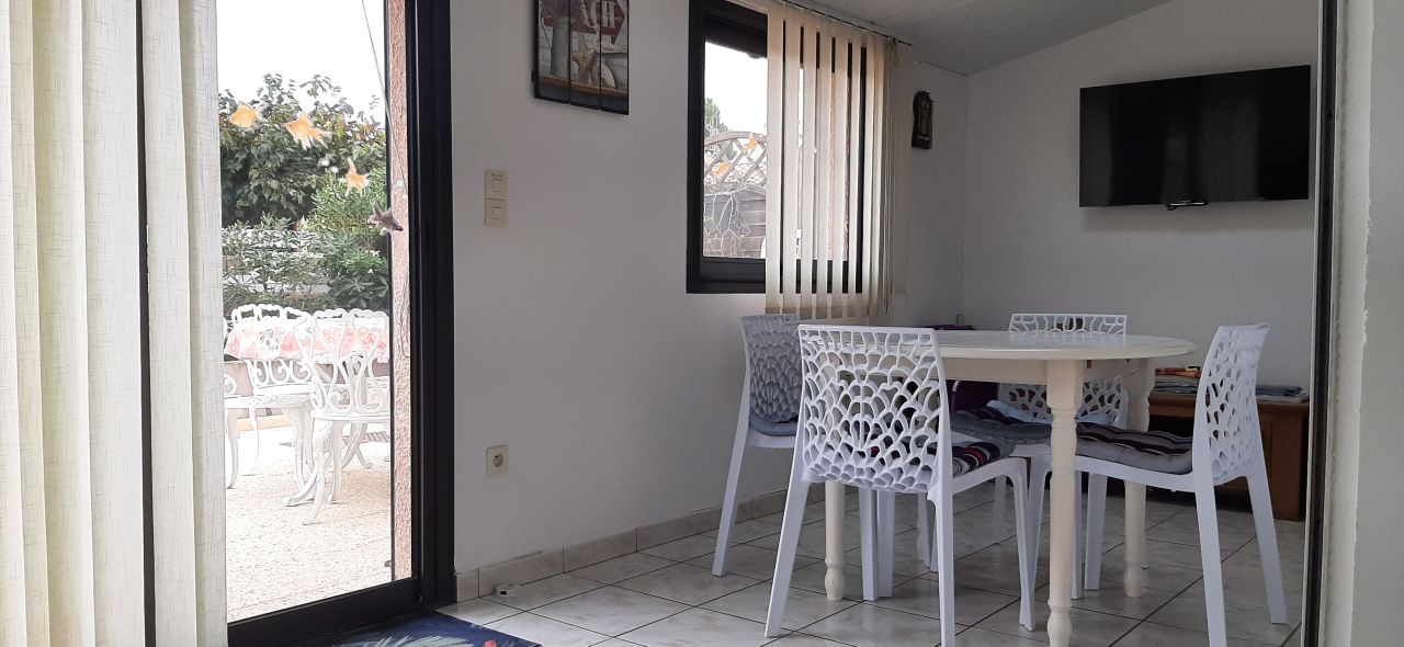 Location villa mitoyenne Le Baracrs N°0622 image 5