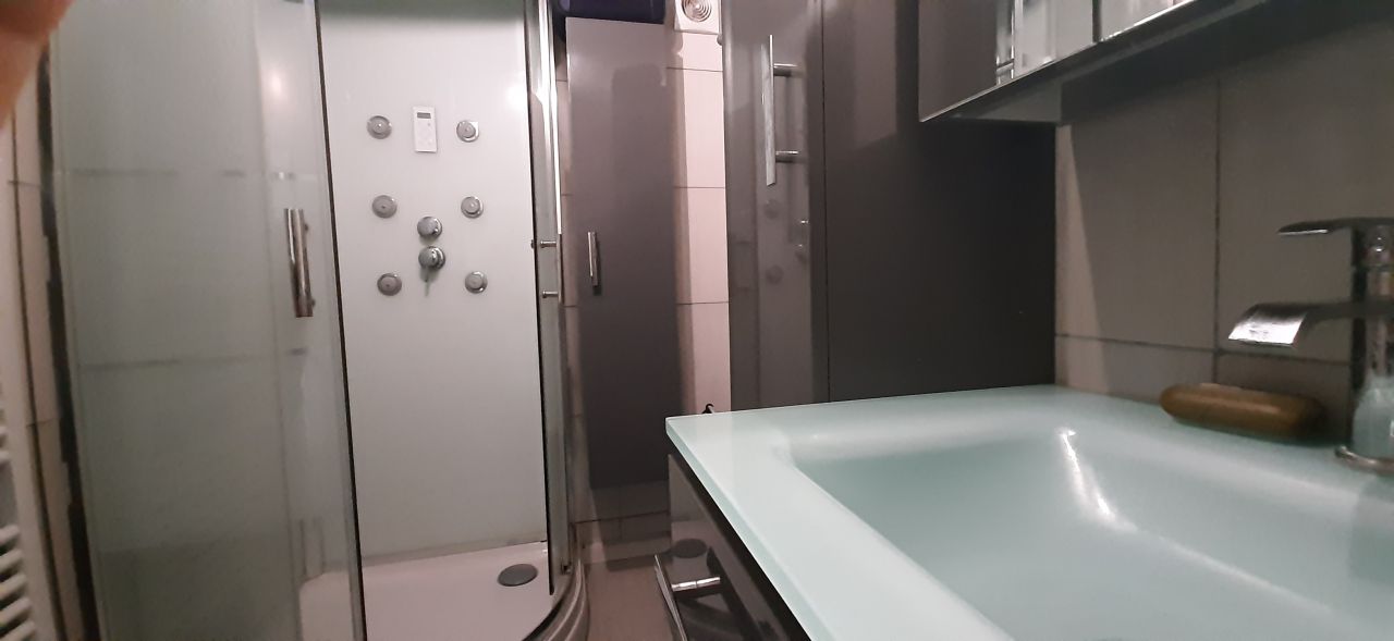Location villa mitoyenne Le Baracrs N°0622 image 6