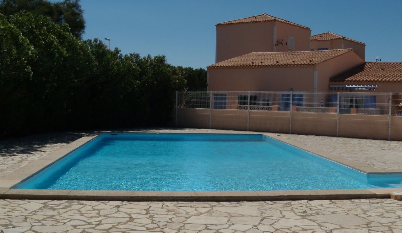 Location villa mitoyenne Le Baracrs N°2537 image 2