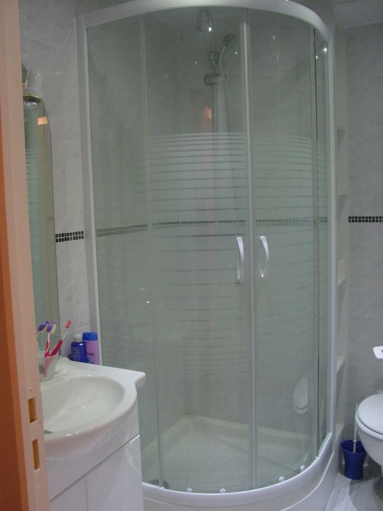 Location appartement Le Baracr�s N&deg;3353 image 6