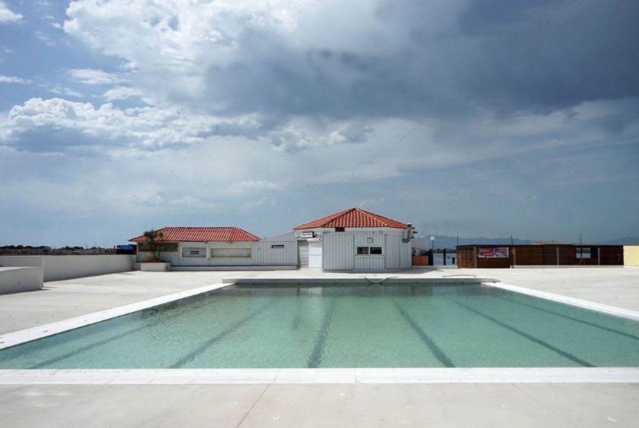 Location studio mezzanine Le Baracr�s N&deg;6703 image 5